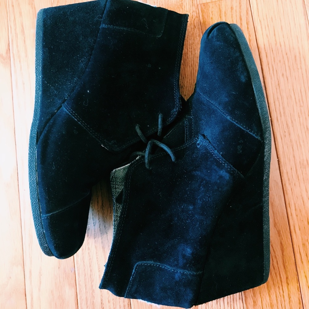 TOMS • Black Desert Wedge bootie